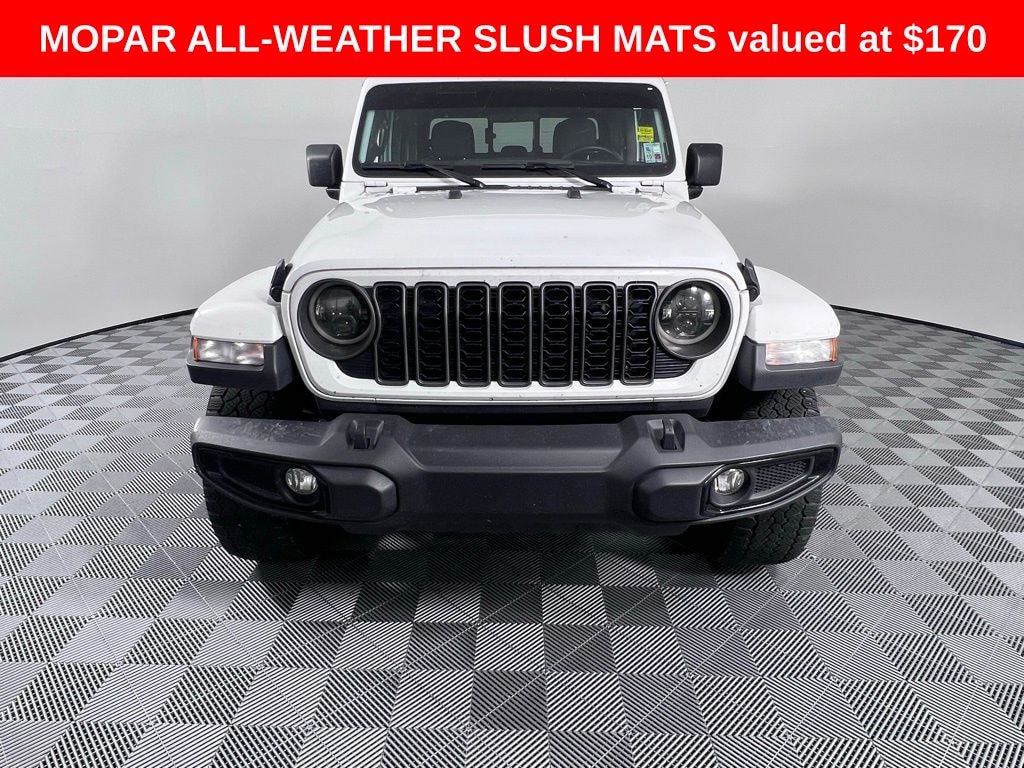 Used 2024 Jeep Gladiator Sport Truck Crew Cab