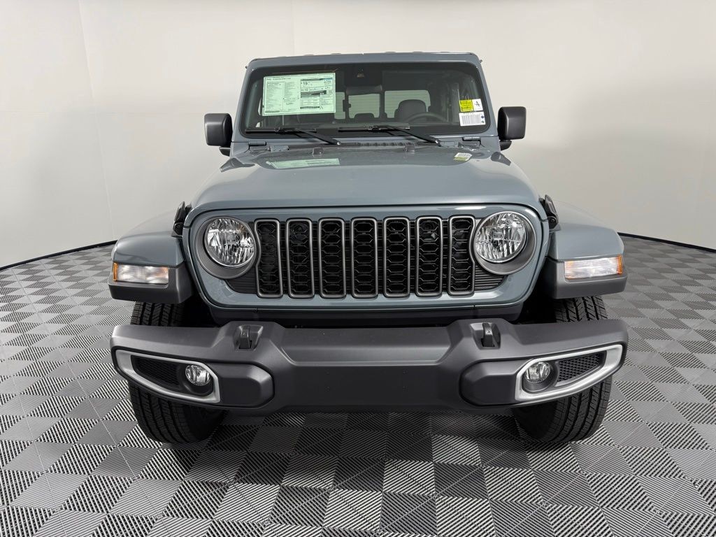 New 2025 Jeep Gladiator SPORT S 4X4 Pickup