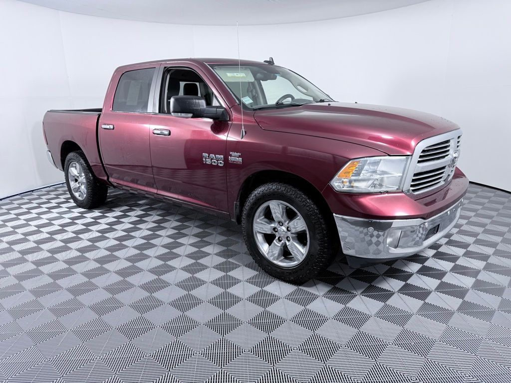 2016 Ram 1500 SLT photo 2