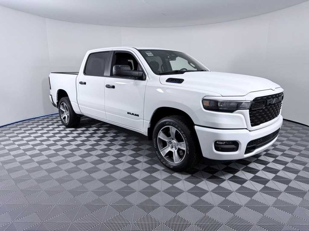 New 2025 Ram 1500 TRADESMAN CREW CAB 4X2 5'7 BOX Pickup
