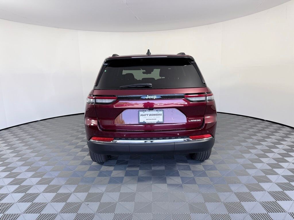 New 2026 Jeep Grand Cherokee LAREDO 4X2 Sport Utility