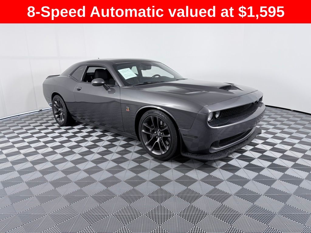 2022 Dodge Challenger R/T Scat Pack photo 2