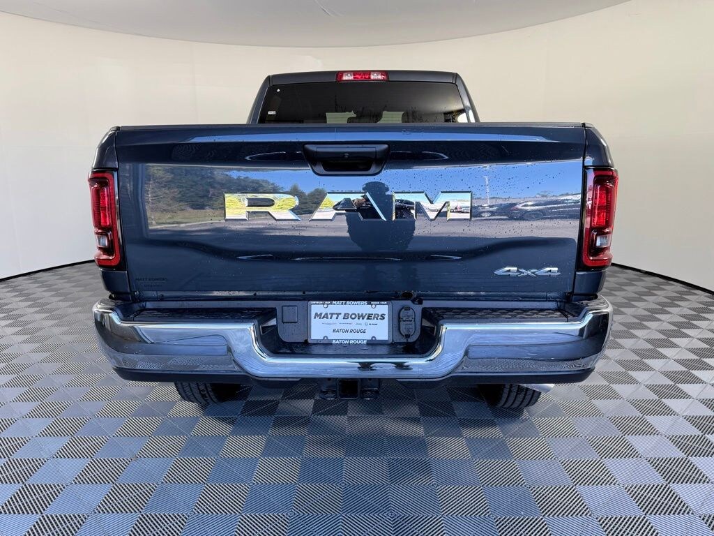 New 2026 Ram 2500 TRADESMAN CREW CAB 4X4 6'4 BOX Pickup