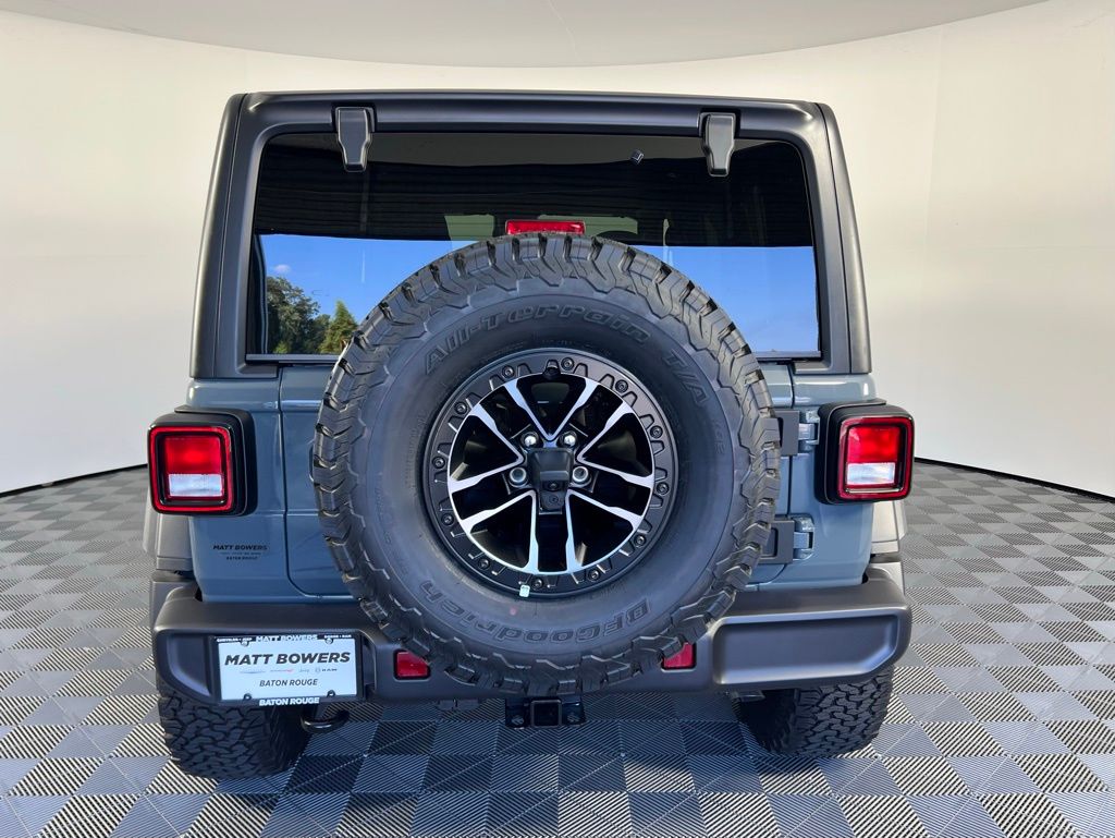 2025 Jeep Wrangler Willys photo 4
