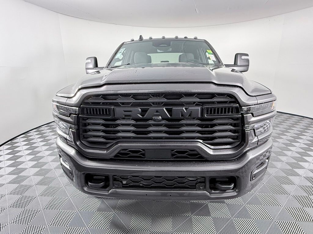 New 2026 Ram 2500 BIG HORN CREW CAB 4X4 6'4 BOX Pickup