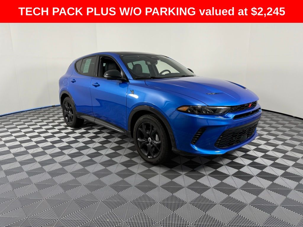 2024 Dodge Hornet R/T Plus photo 2