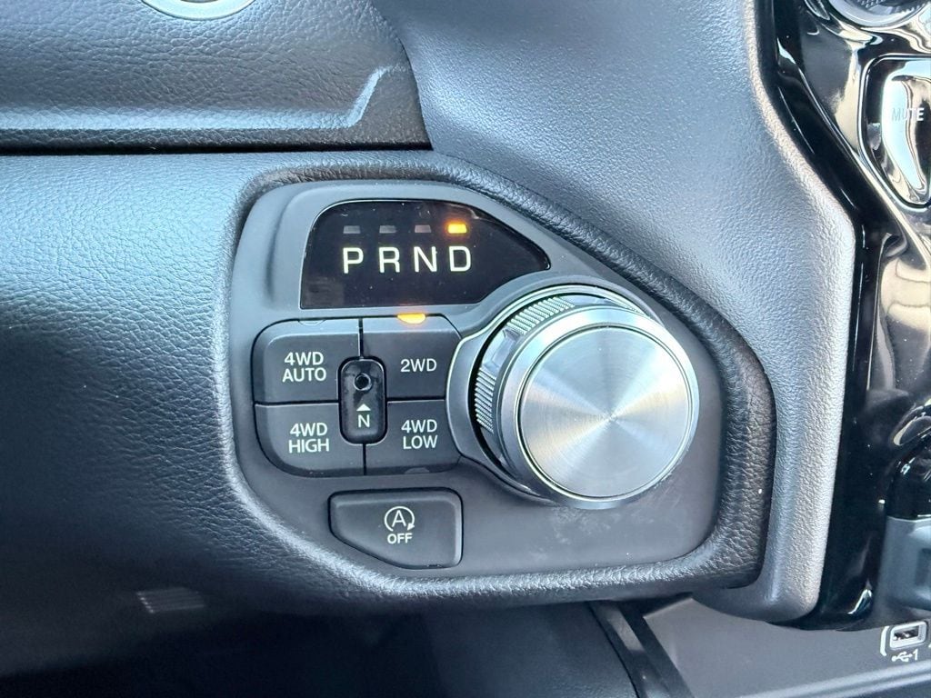 2026 RAM 1500 Laramie - Photo 16