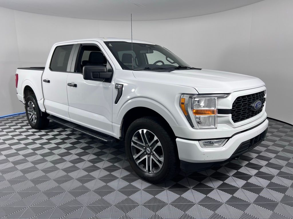 2022 Ford F-150 STX photo 2