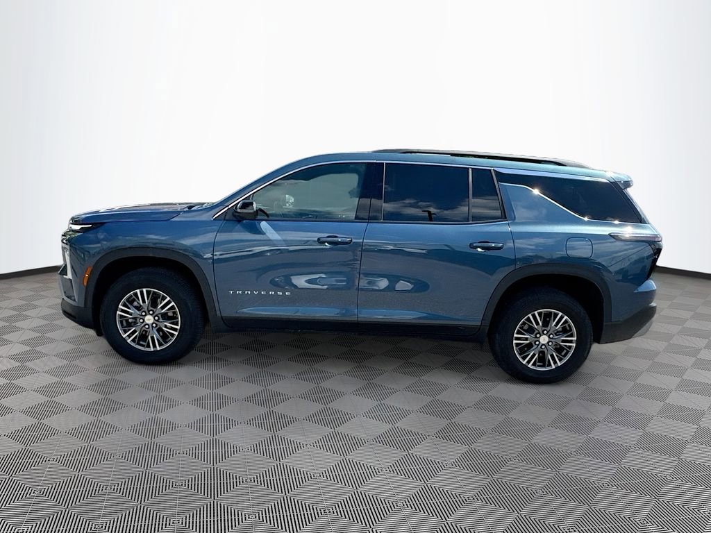 2025 Chevrolet Traverse LT - Photo 8