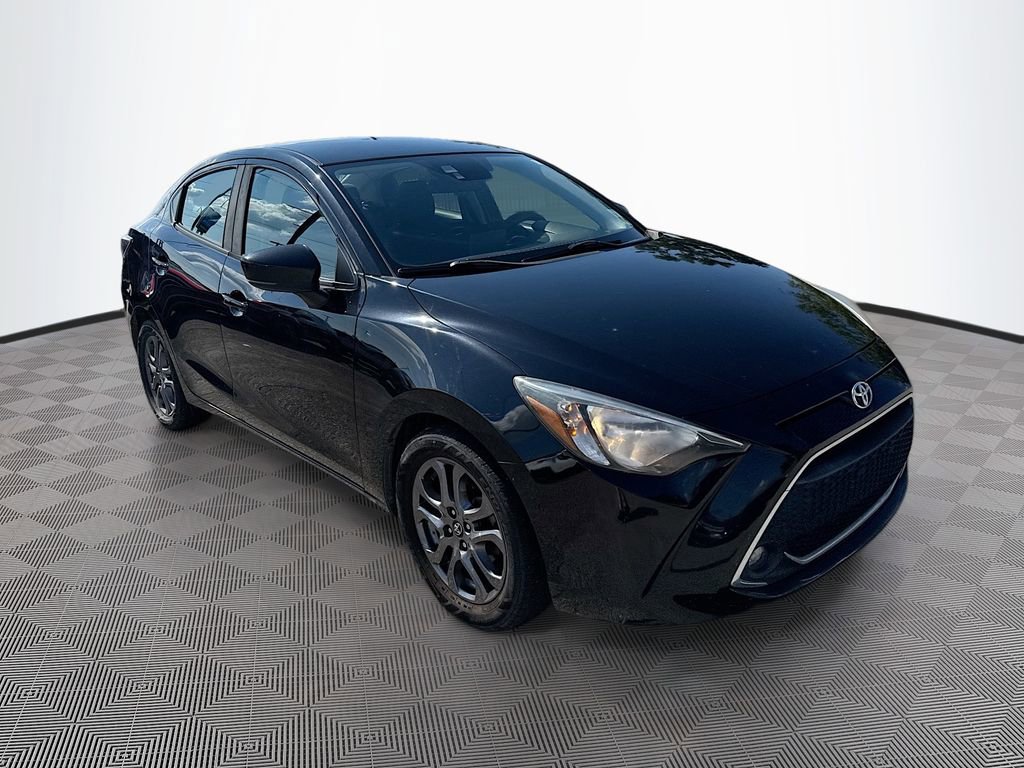 2019 Toyota Yaris L photo 3