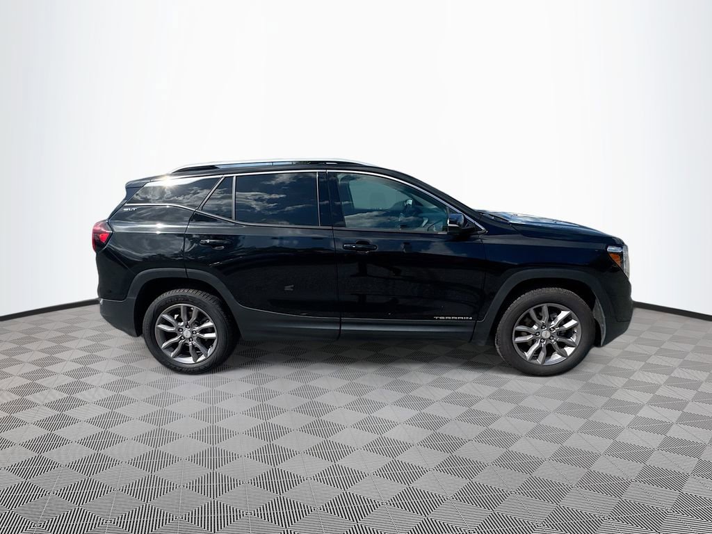 2024 Gmc Terrain SLT photo 2