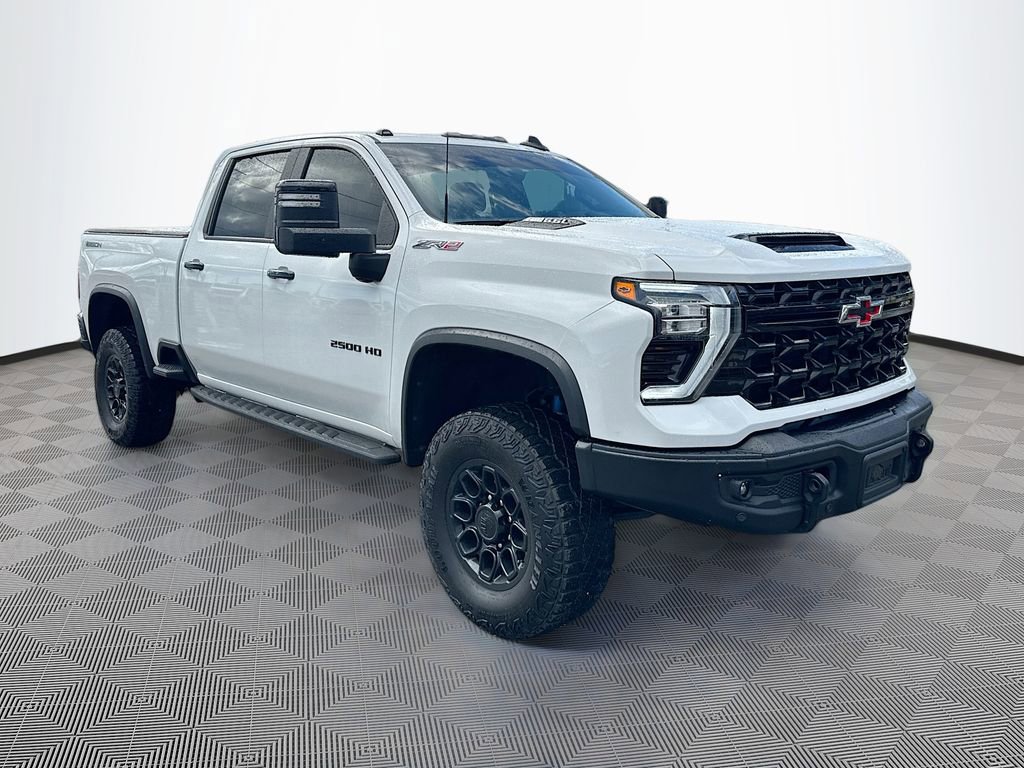 2025 Chevrolet Silverado ZR2 photo 3