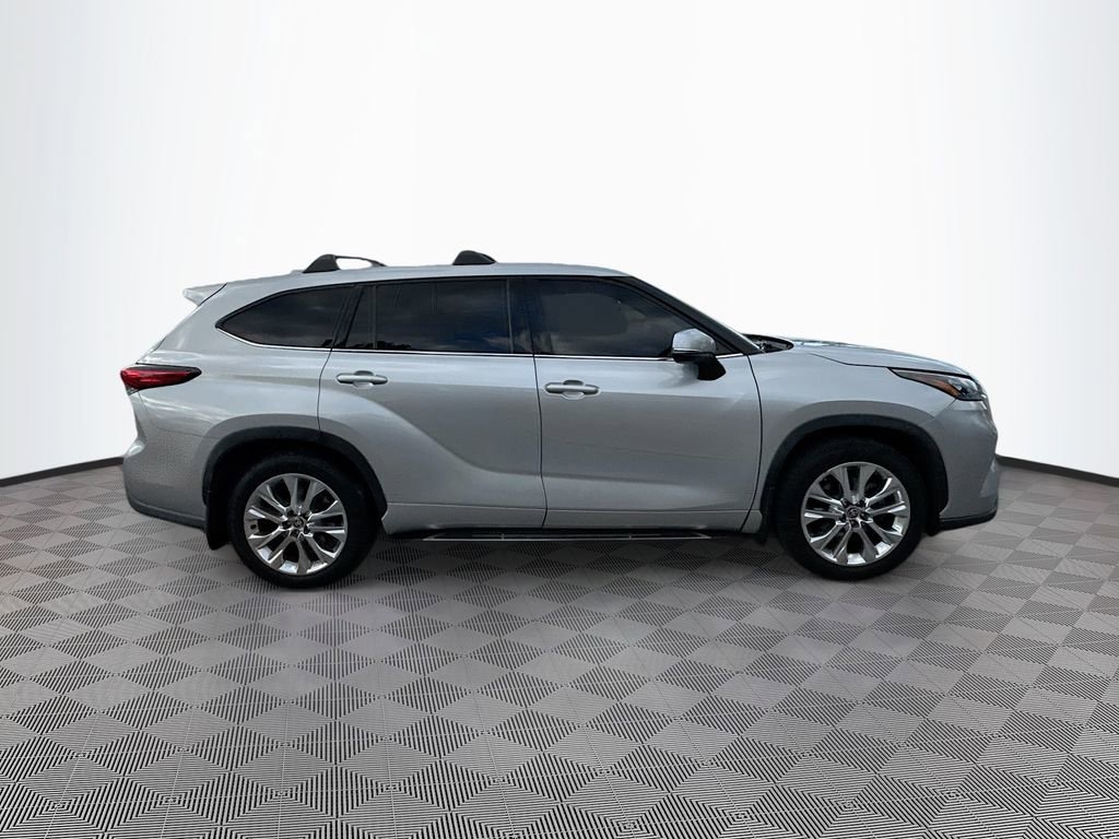 Used 2020 Toyota Highlander LE