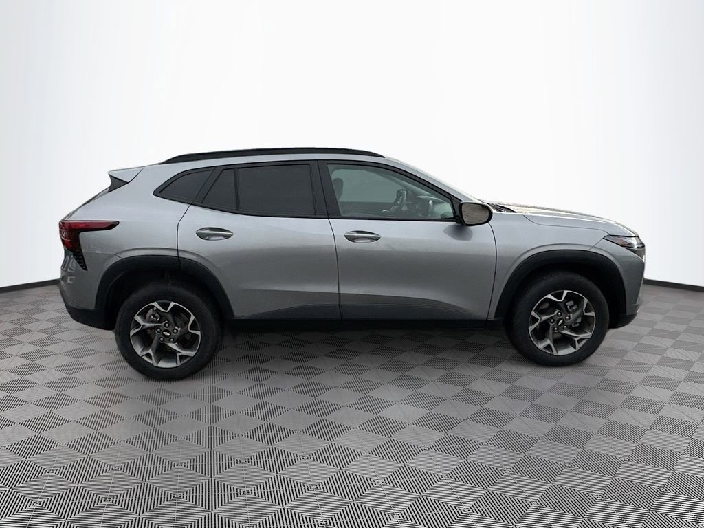 Used 2025 Chevrolet Trax LT SUV