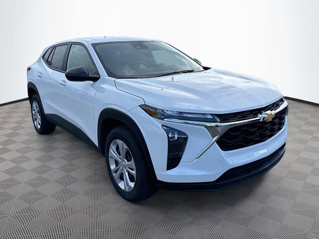 Used 2025 Chevrolet Trax LS SUV