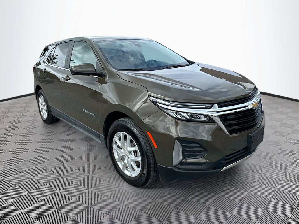 2024 Chevrolet Equinox LT photo 3
