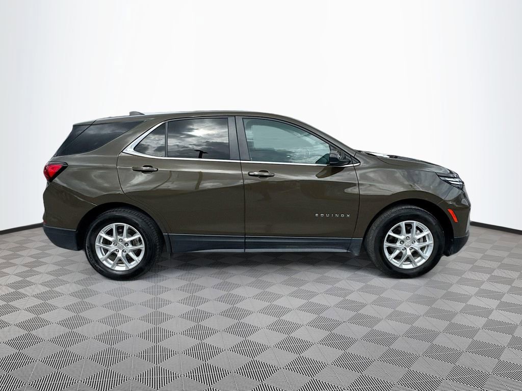 2024 Chevrolet Equinox LT photo 4