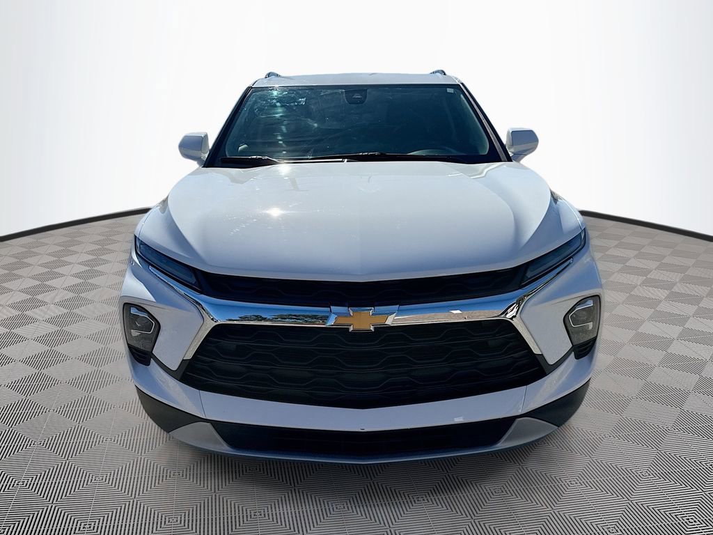 2023 Chevrolet Blazer 2LT photo 2