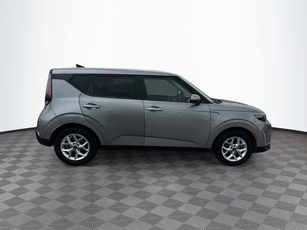 Used 2025 Kia Soul LX