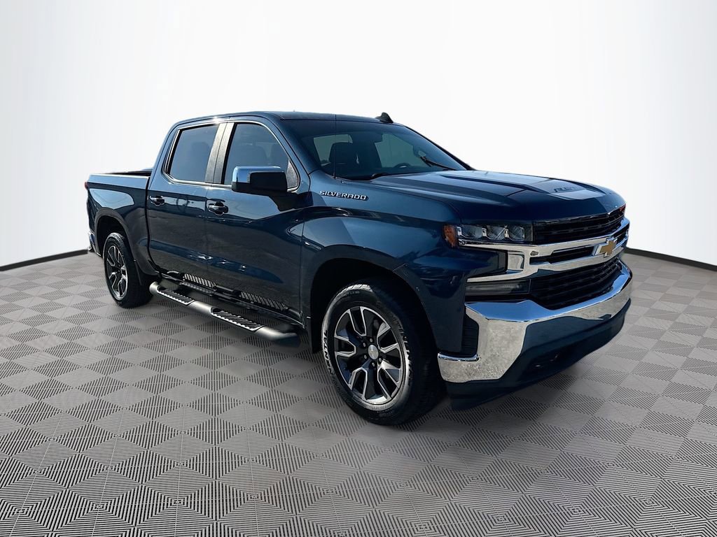 2020 Chevrolet Silverado 1500 LT photo 3