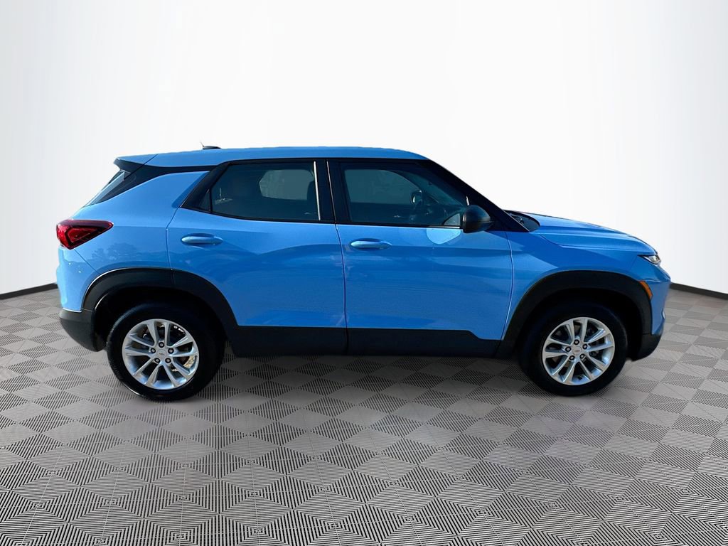 2024 Chevrolet Trailblazer LS photo 4