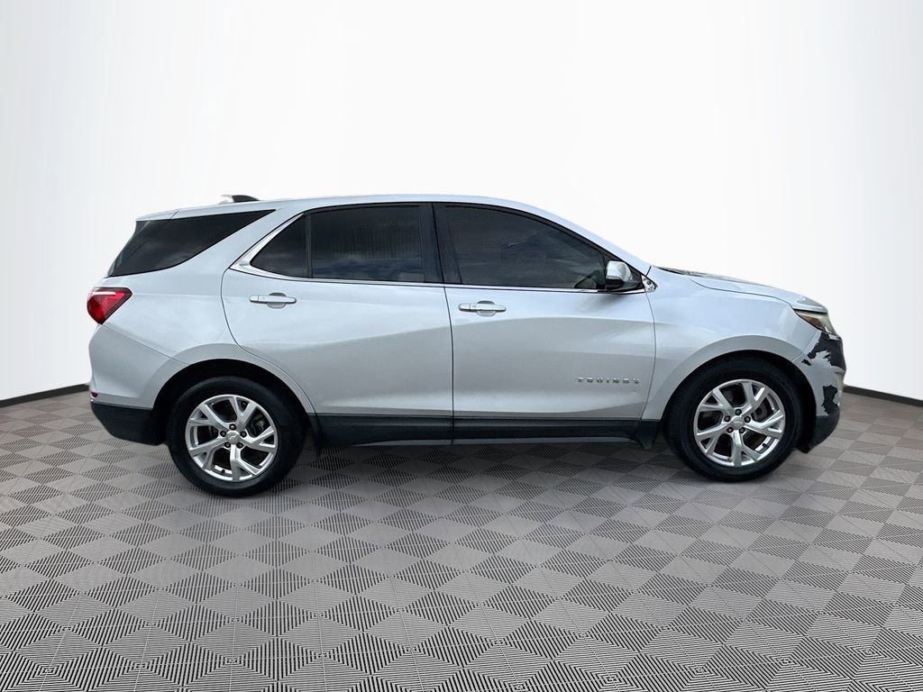 2018 Chevrolet Equinox LT photo 4