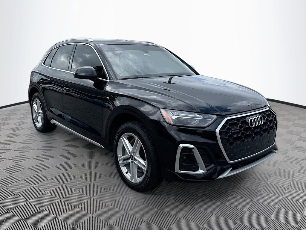 2022 Audi Q5 S line Premium photo 2