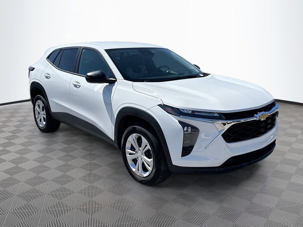 Used 2025 Chevrolet Trax LS SUV