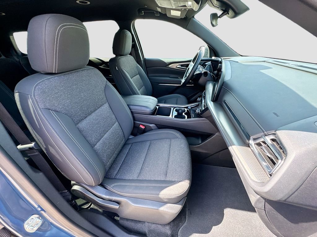 2025 Chevrolet Traverse LT - Photo 28