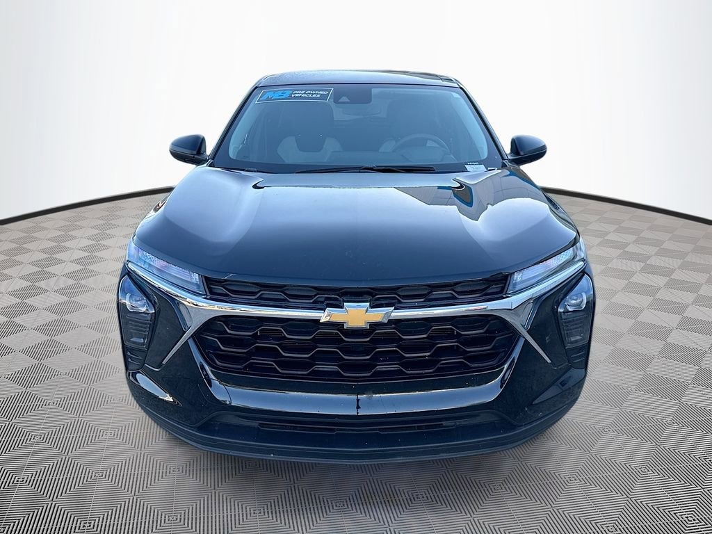 Used 2025 Chevrolet Trax LS SUV