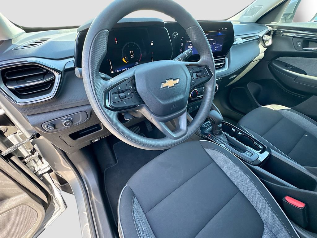 2025 Chevrolet Trailblazer LT - Photo 9
