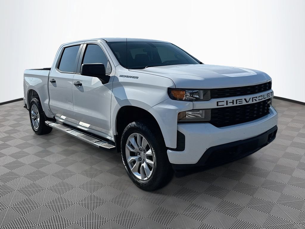 2019 Chevrolet Silverado 1500 Custom photo 3
