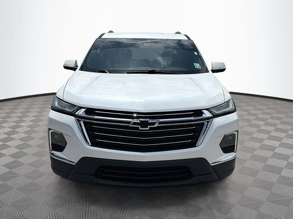 Used 2023 Chevrolet Traverse LT Cloth SUV