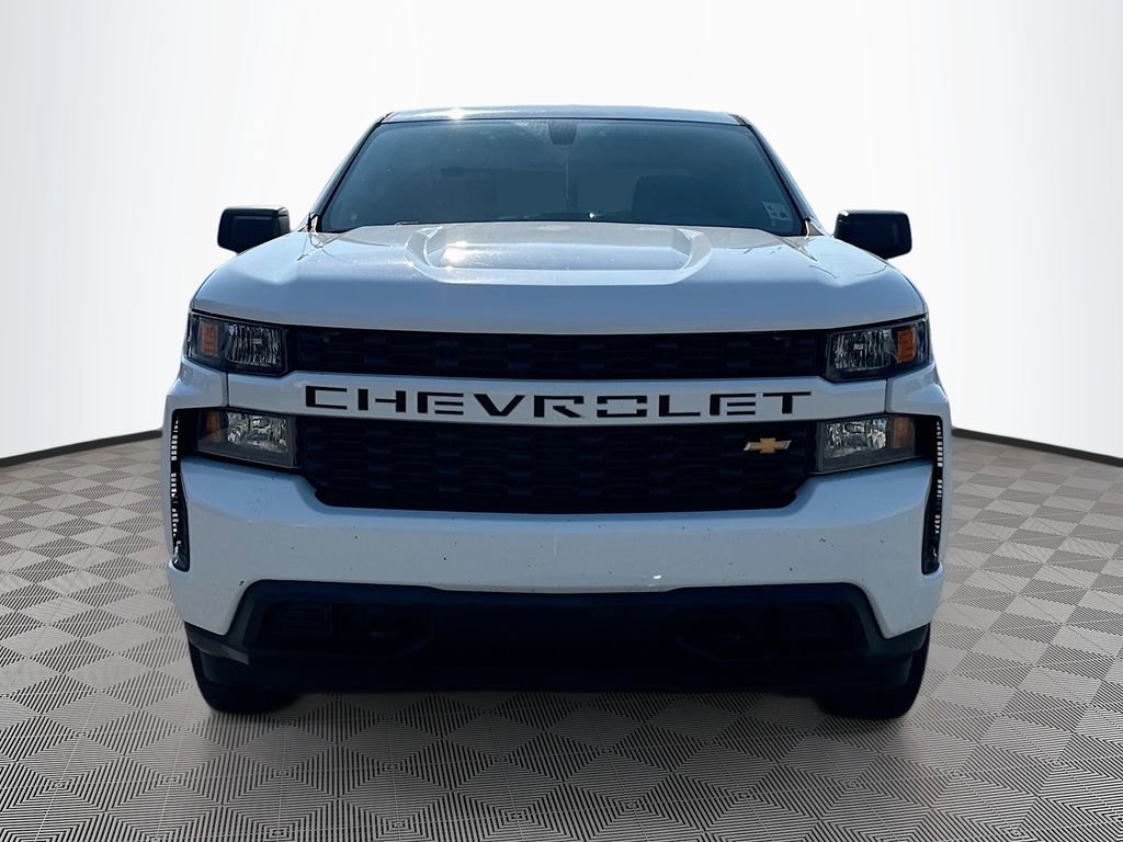 2019 Chevrolet Silverado 1500 Custom photo 2