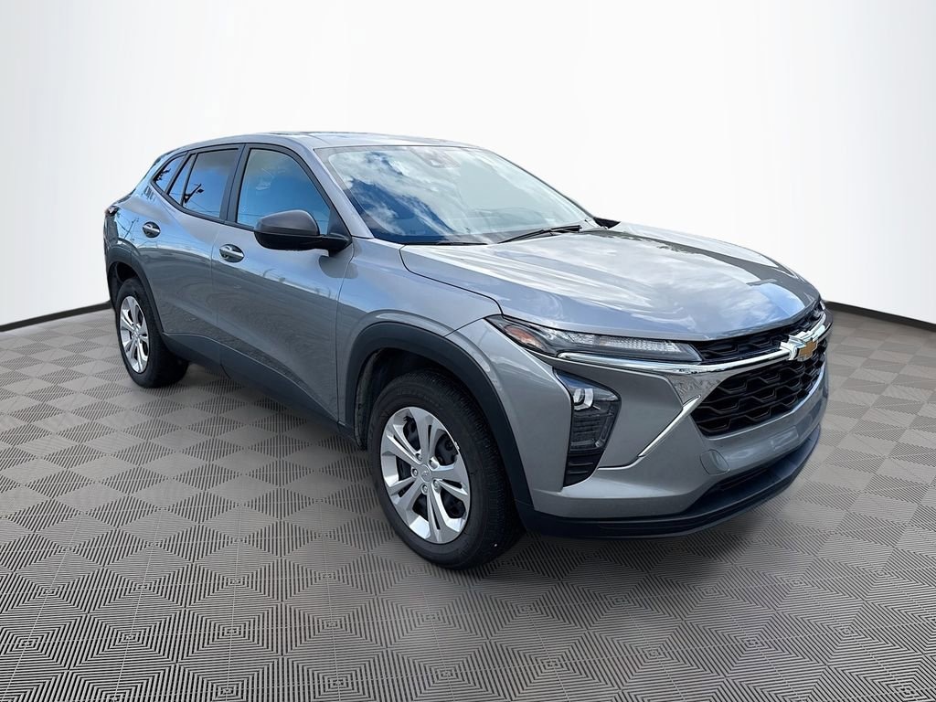 Used 2025 Chevrolet Trax LS SUV