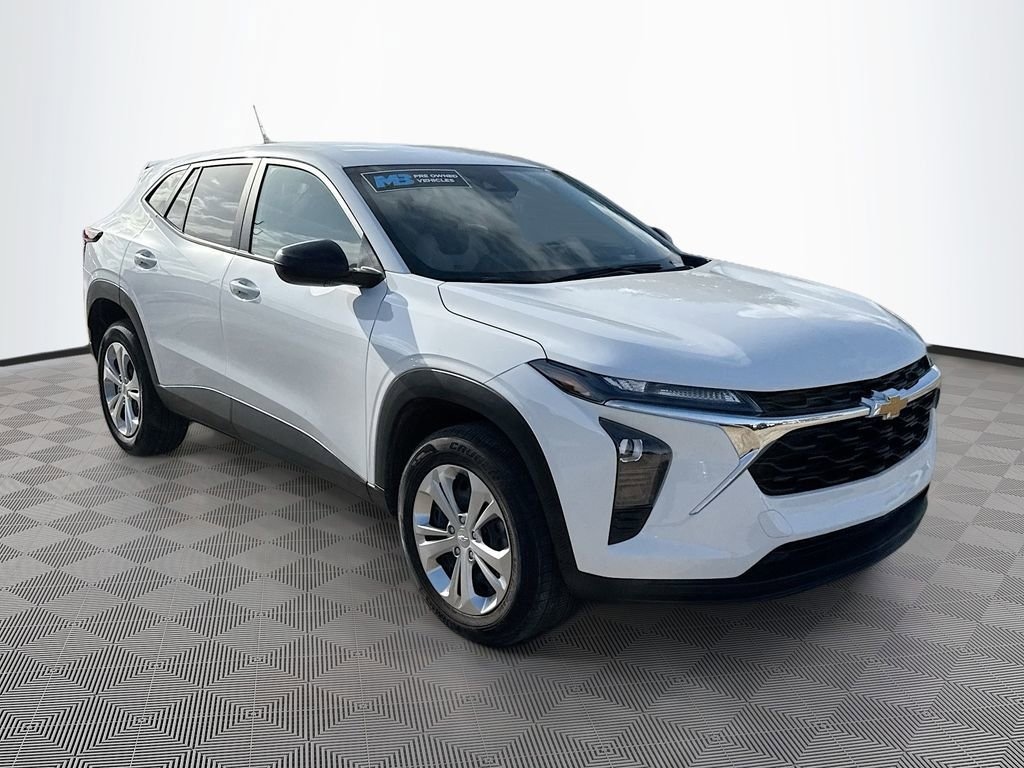 Used 2025 Chevrolet Trax LS SUV