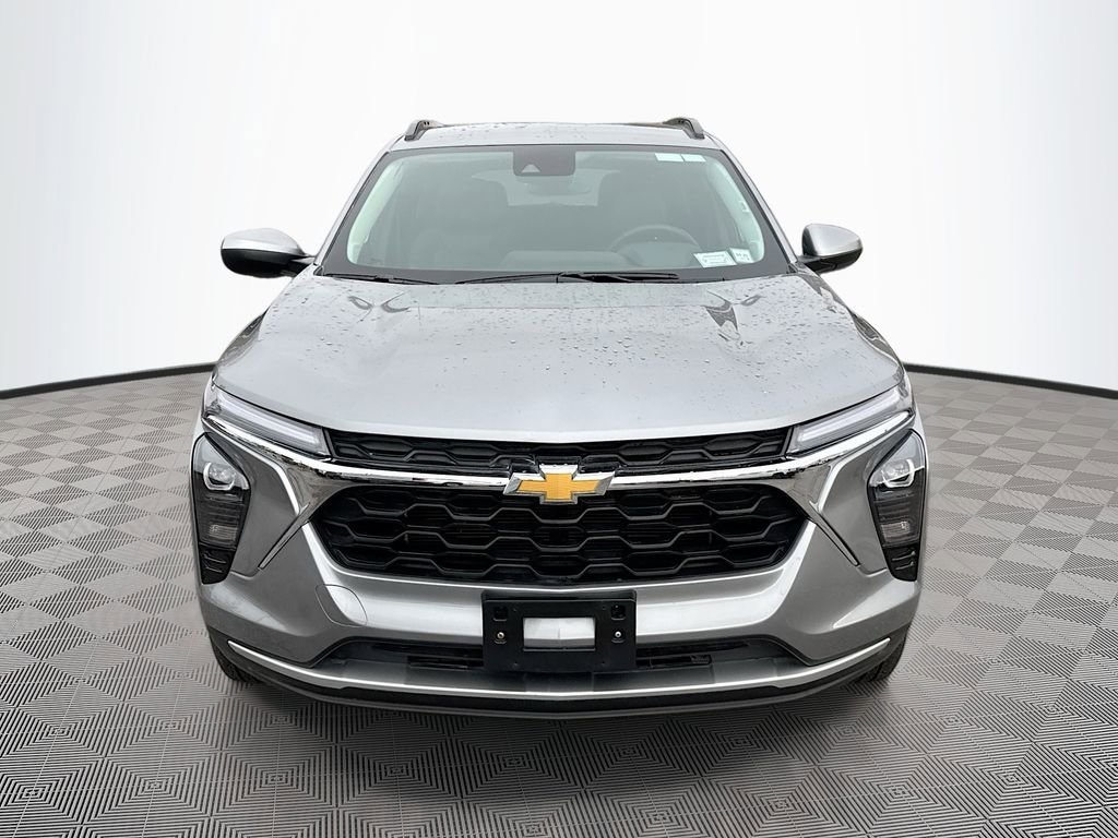 Used 2025 Chevrolet Trax LT SUV