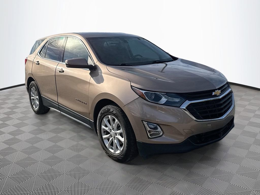 2019 Chevrolet Equinox LT photo 2