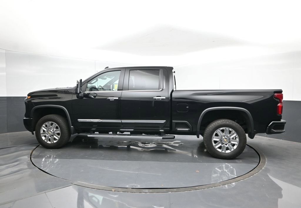 Used 2024 Chevrolet Silverado 2500 HD High Country Truck Crew Cab