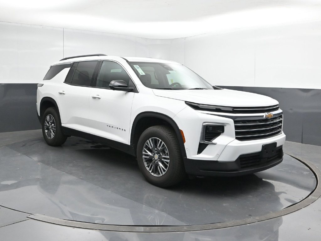 2025 Chevrolet Traverse LT - Photo 8