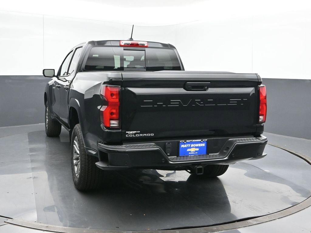 2026 Chevrolet Colorado LT photo 3