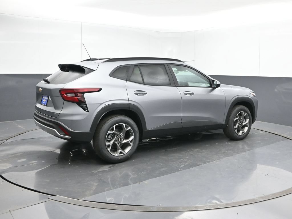 2026 Chevrolet Trax LT - Photo 5