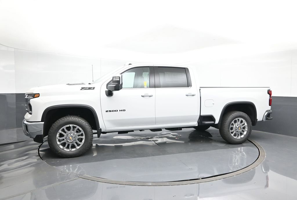2025 Chevrolet Silverado 2500HD LTZ photo 2