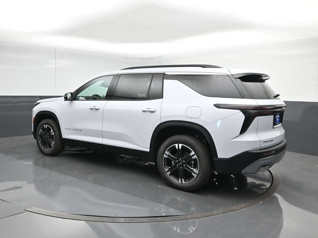 New 2027 Chevrolet Traverse LT SUV