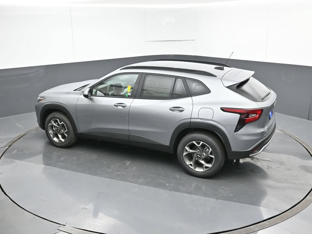 2026 Chevrolet Trax LT - Photo 19