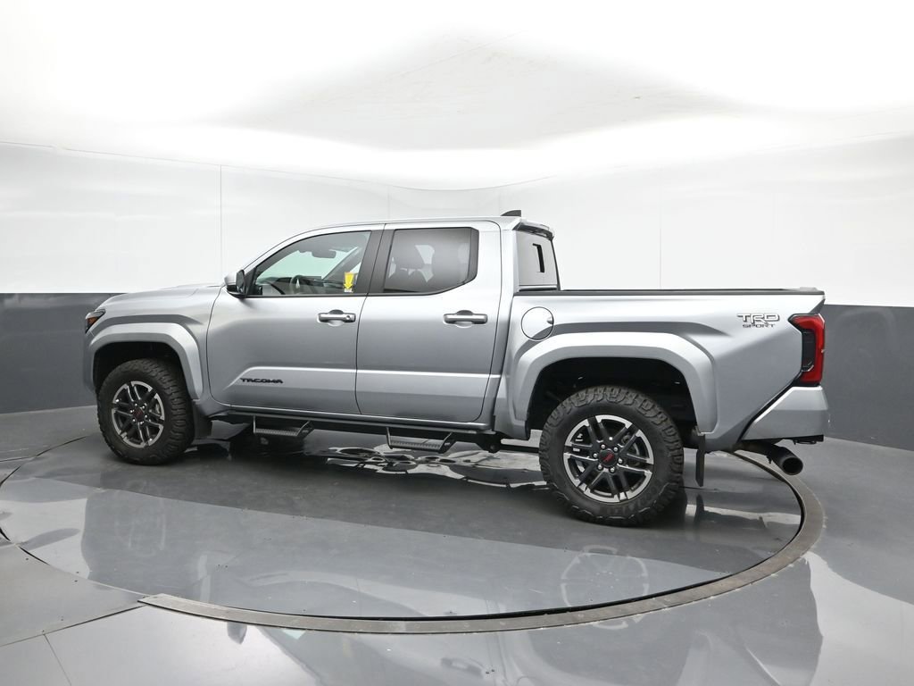 2024 Toyota Tacoma SR5 photo 3