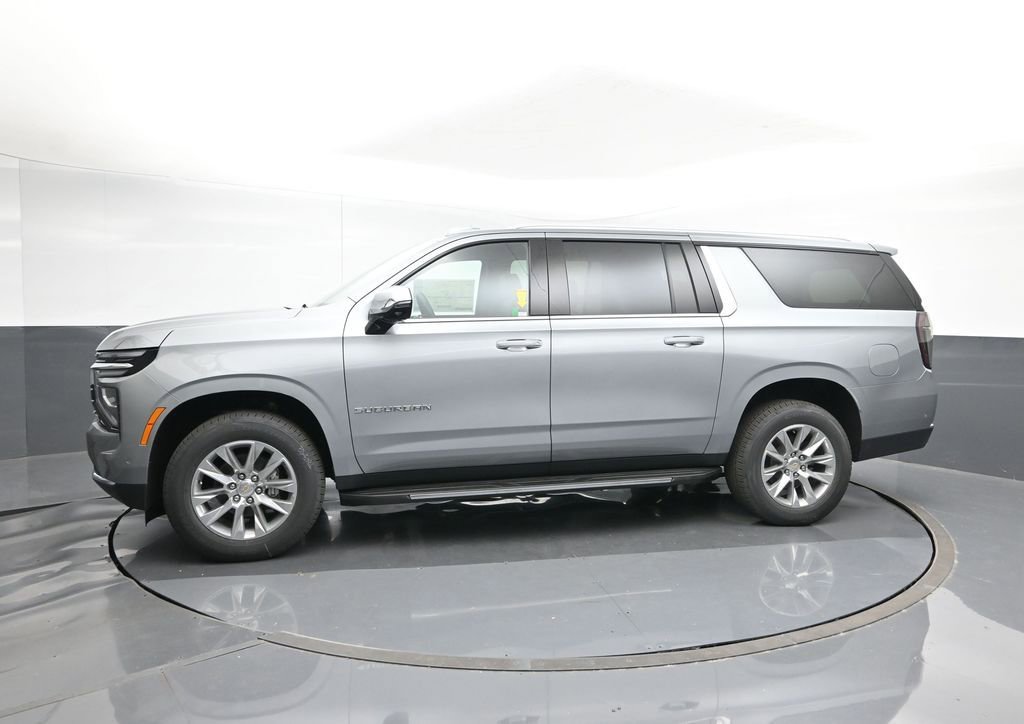 2025 Chevrolet Suburban Premier photo 2