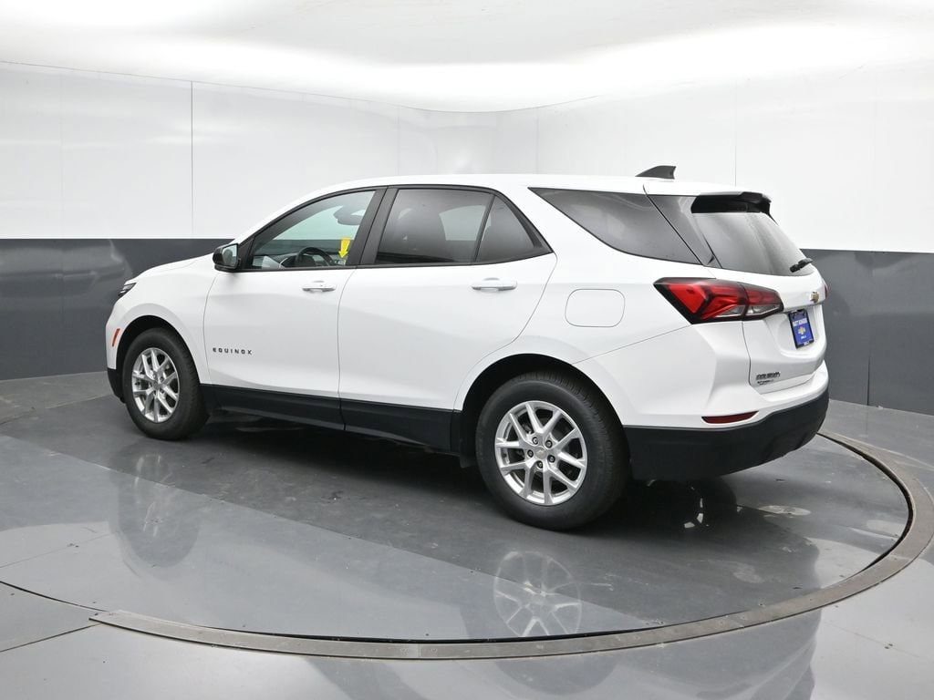 Used 2022 Chevrolet Equinox LS w/1LS SUV
