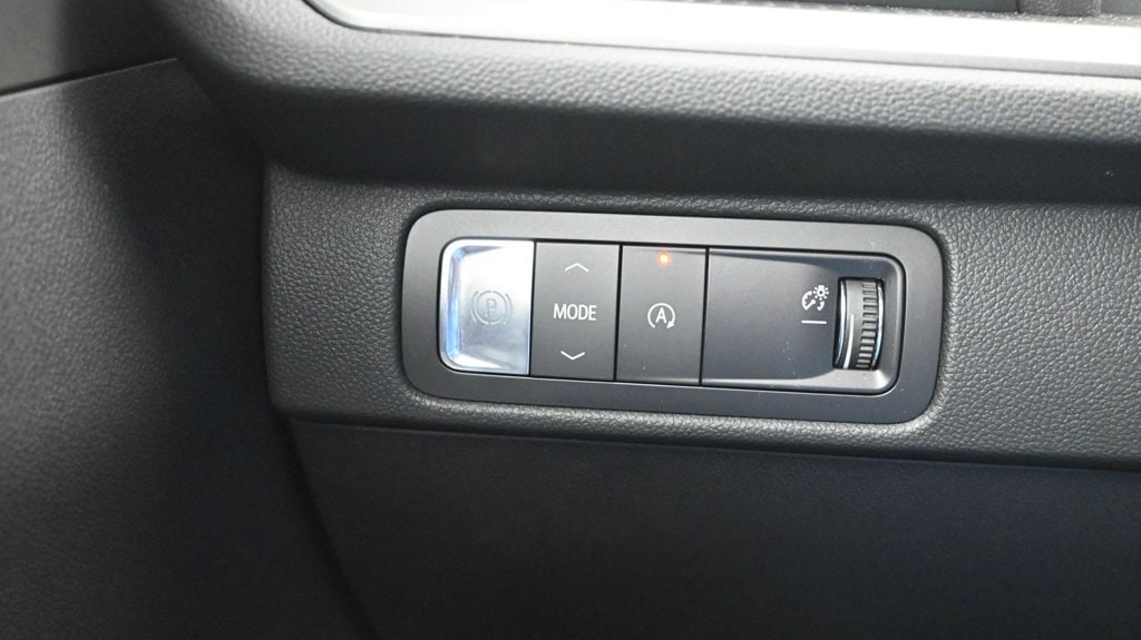 2025 Chevrolet Traverse LT - Photo 23
