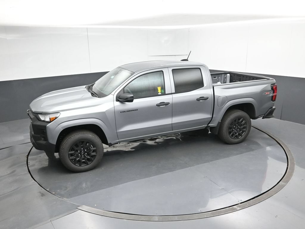 2026 Chevrolet Colorado Work Truck - Photo 18